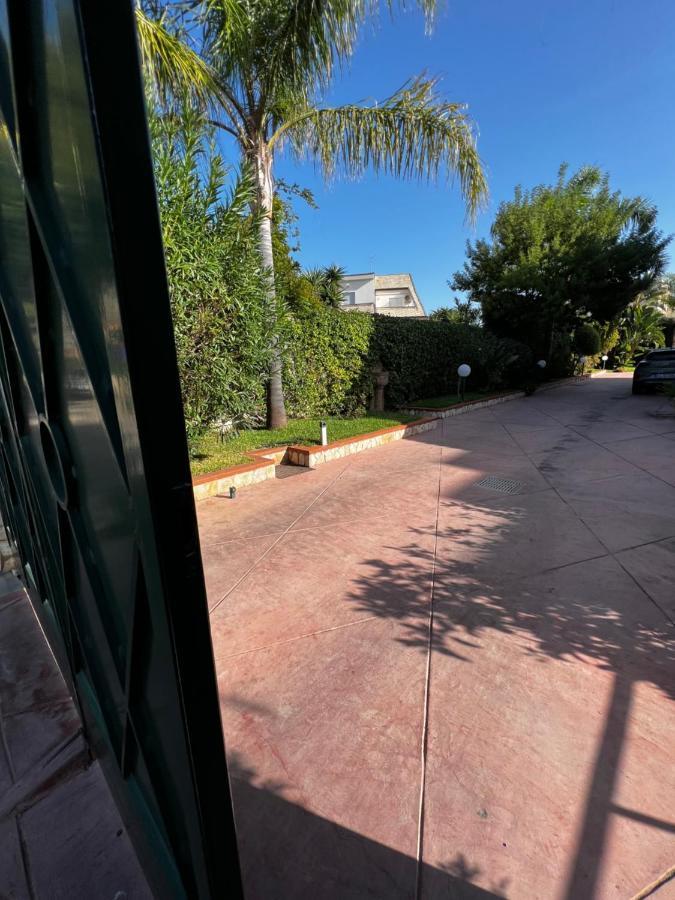 Villa Fugari Mondello Palermo Eksteriør bilde